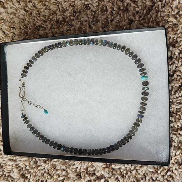 Elegant Labordorite Beaded Necklace with Turquoise Accents - Picture 2 of 9
